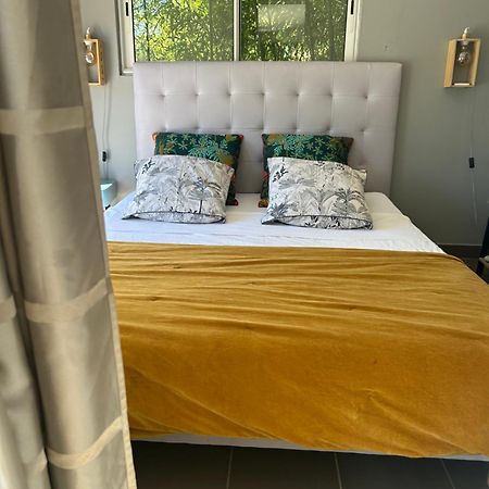 La Bastide Aixoise Avec Piscine Et Jacuzzi Prive Lejlighed Aix-en-Provence Eksteriør billede