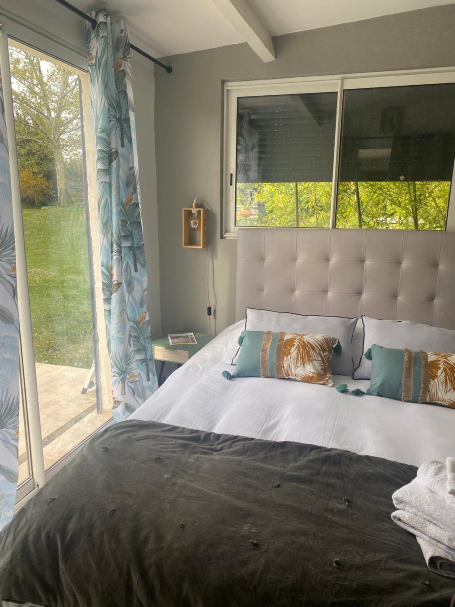 La Bastide Aixoise Avec Piscine Et Jacuzzi Prive Lejlighed Aix-en-Provence Eksteriør billede